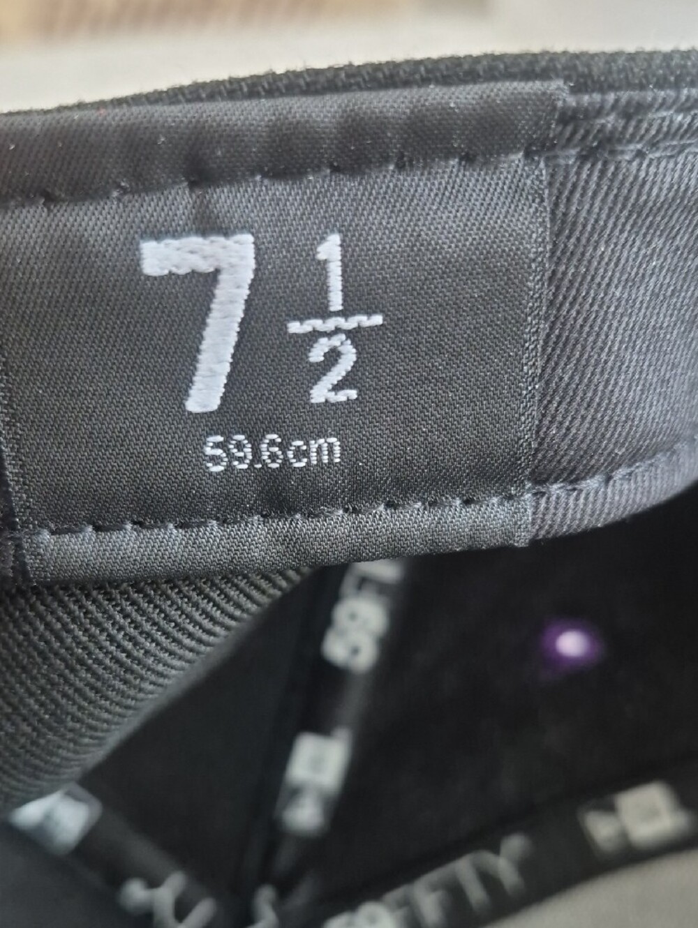 New Era Black and Purple 59FIFTY Fitted Cap - Picture 5 of 9